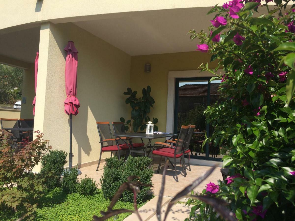 Apartmani Dora I Kati Orebić Esterno foto