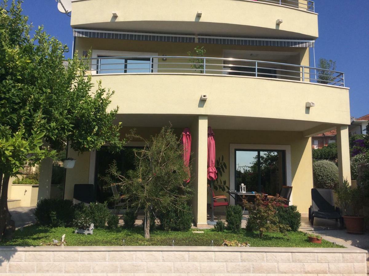 Apartmani Dora I Kati Orebić Esterno foto