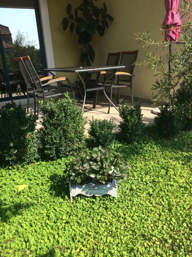Apartmani Dora I Kati Orebić Esterno foto